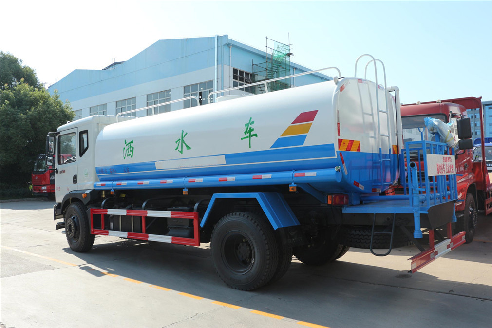 東風T3（12方）CLW5161GSST5型灑水車
