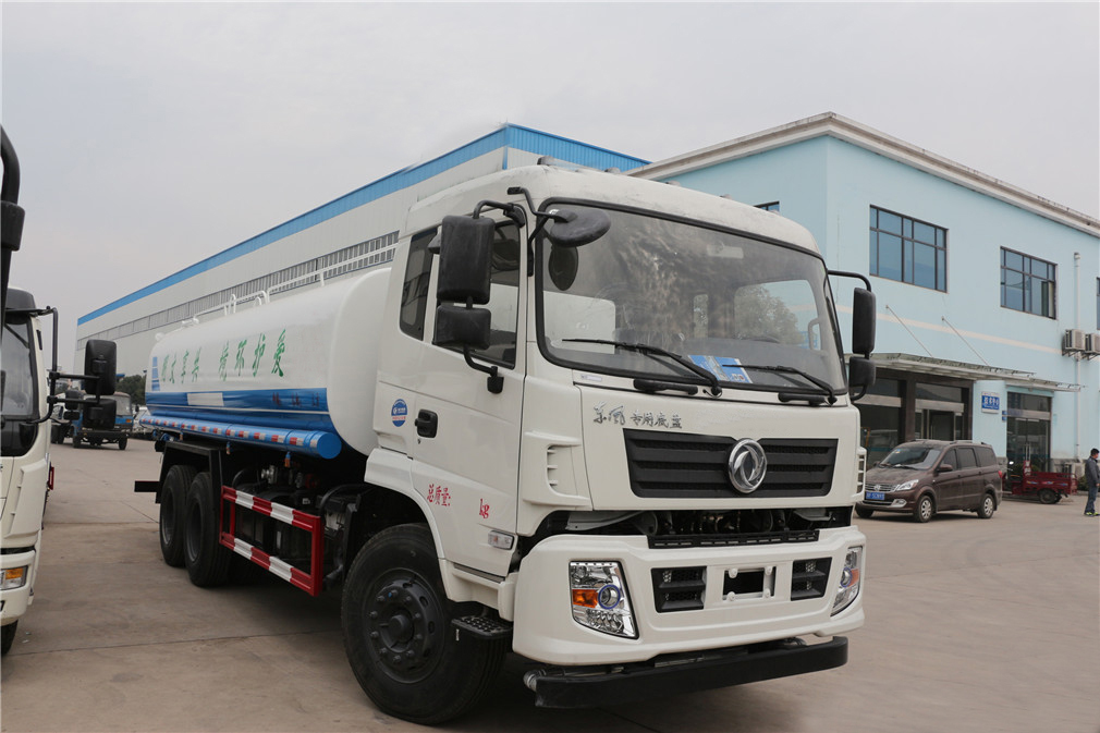 東風后八輪新款（20方）綠化噴灑車