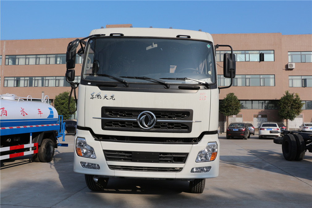 東風天龍（20方）型綠化噴灑車