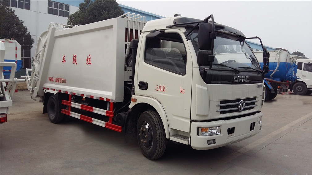 東風多利卡8方壓縮垃圾車