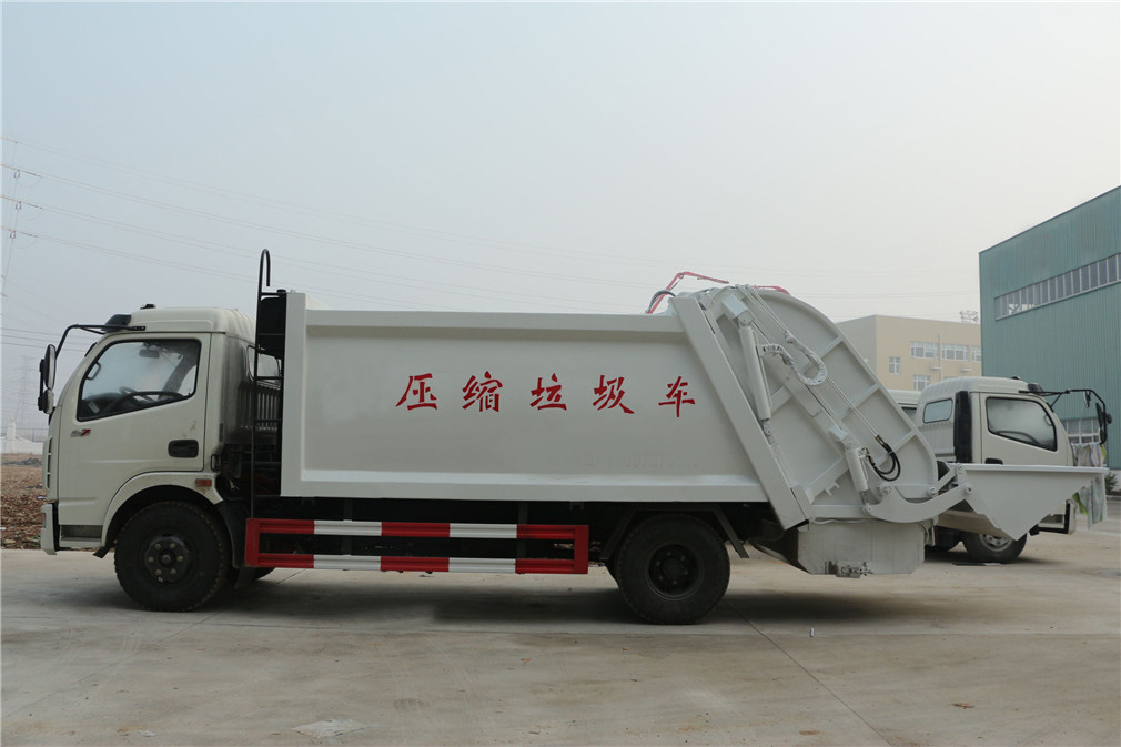東風多利卡8方壓縮垃圾車