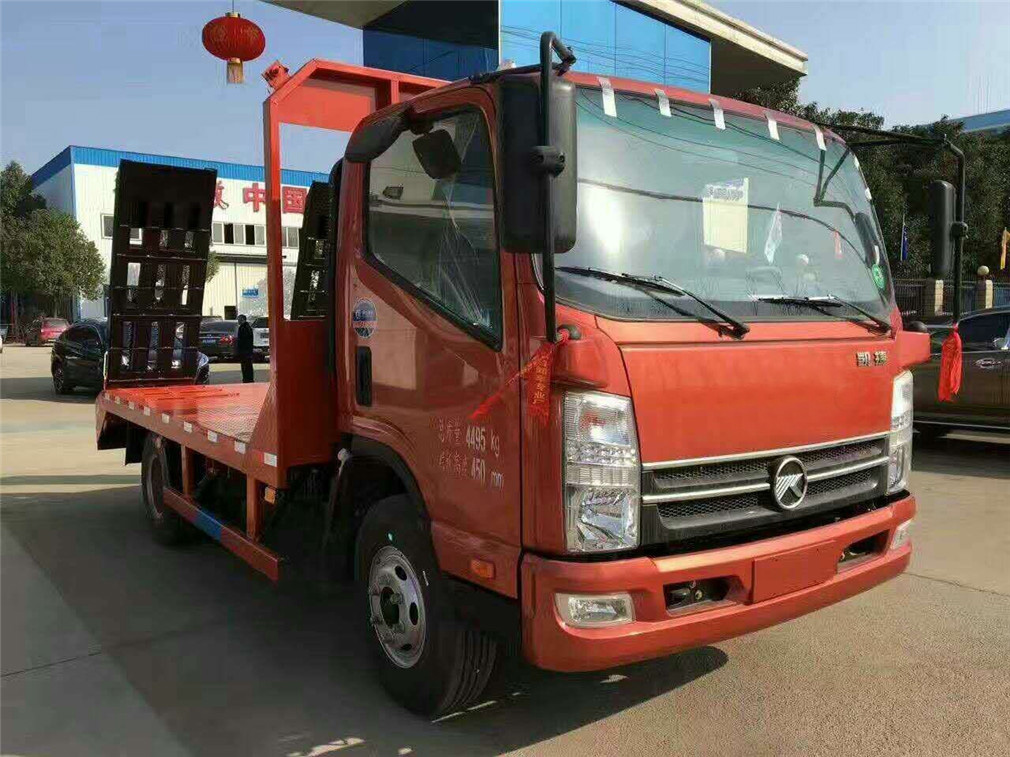 凱馬藍(lán)牌KMC5046TPBA33D5平板運輸車