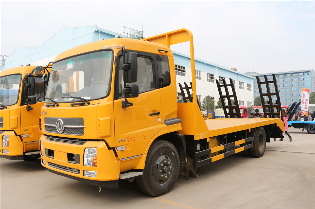 東風天錦CLW5164TPBD5平板運輸車