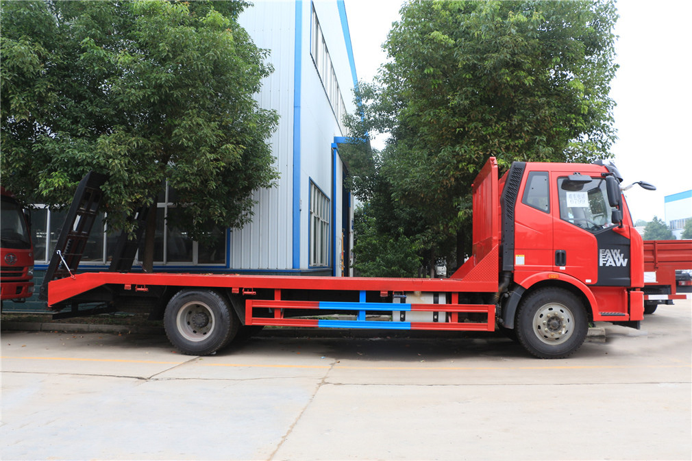解放J6LCLW5161TPBC5平板運輸車