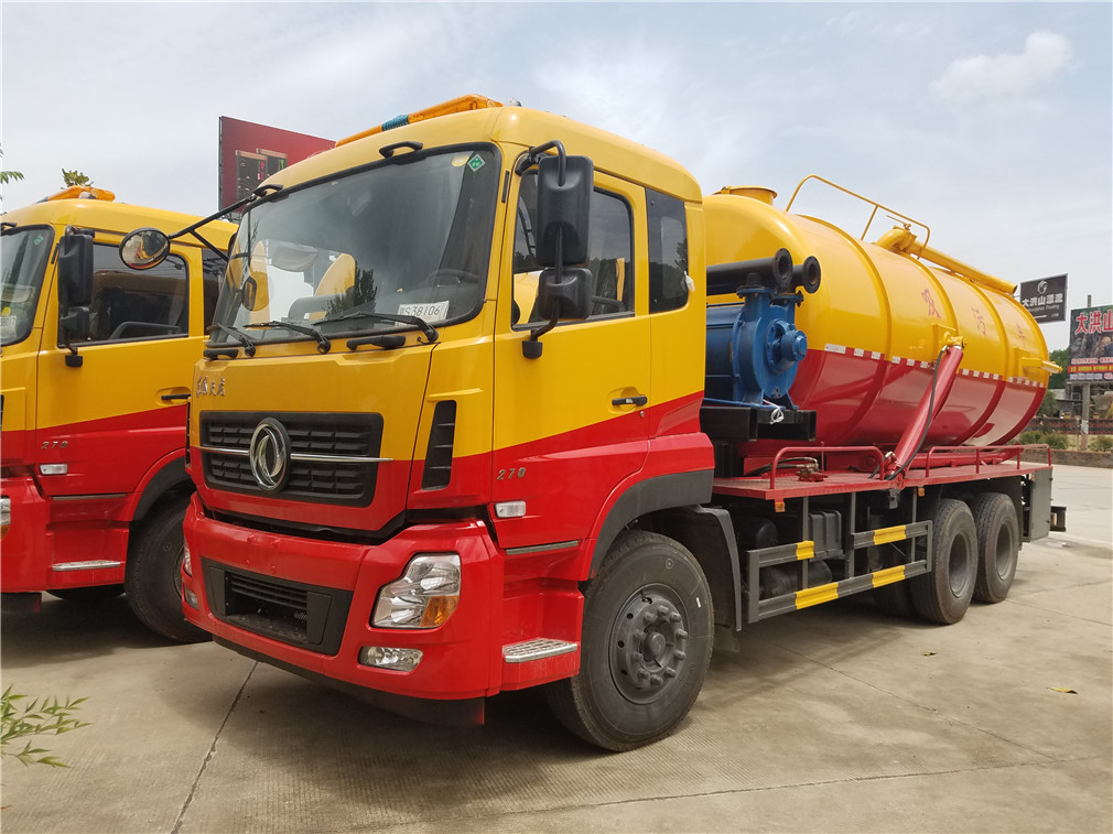 東風天龍18方吸污車