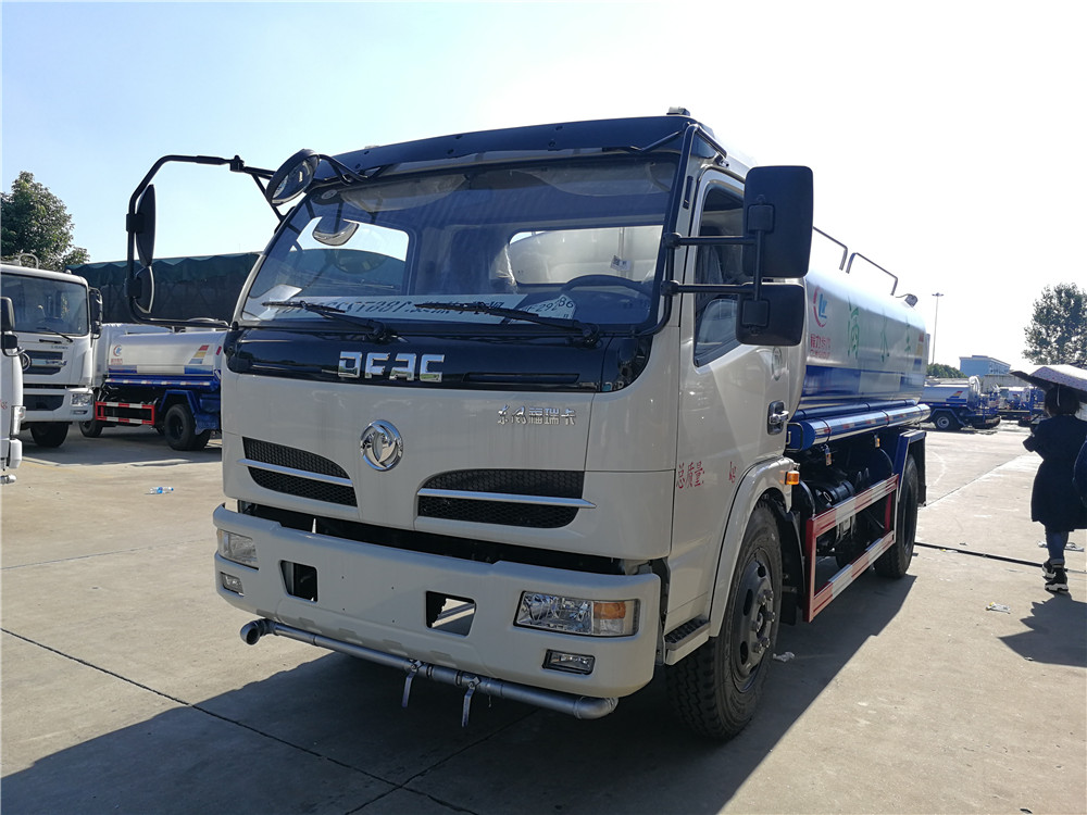 東風福瑞卡（10方）綠化噴灑車CLW5110GPS5型
