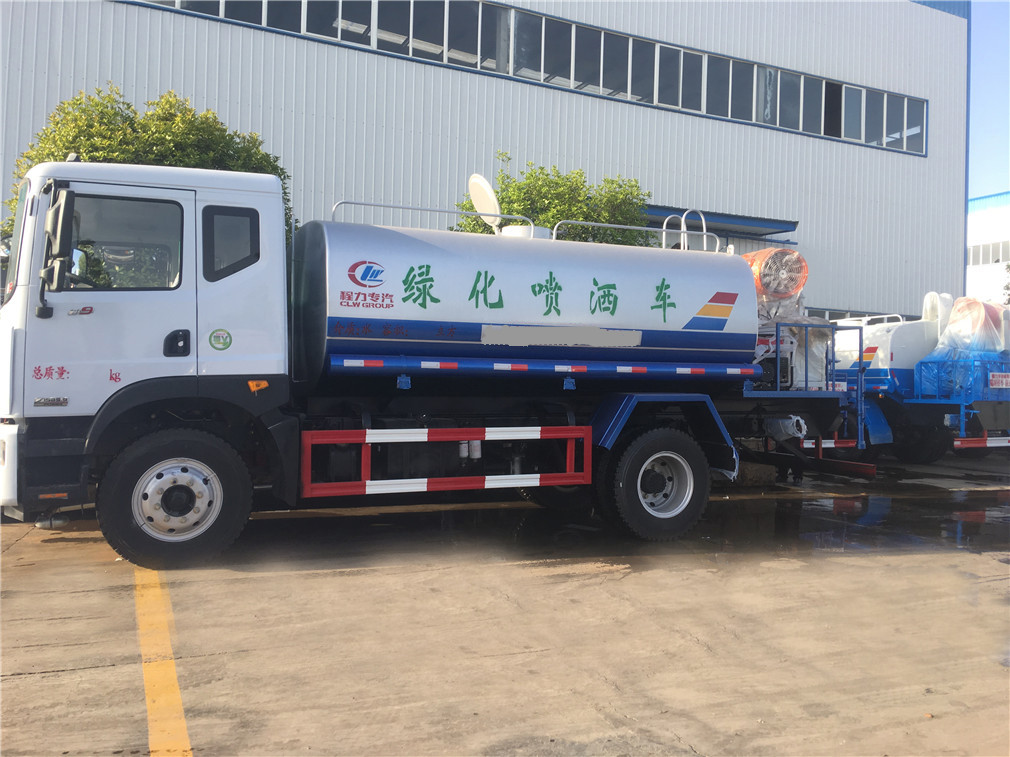 東風多利卡D9（12方）帶霧炮灑水車CLW5160GPSD5