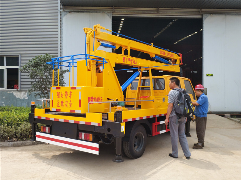 江鈴12米高空作業(yè)車(chē)