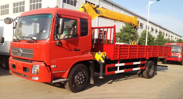 8噸隨車吊多少錢 8噸吊機(jī)什么牌子好 隨車吊價格