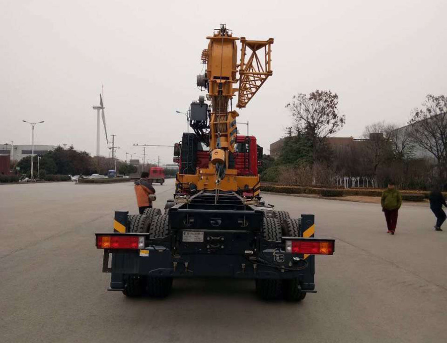 陜汽德龍前四后八隨車吊可裝多大吊機