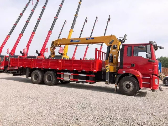 陜汽德龍后八輪12噸徐工隨車吊配置及參數