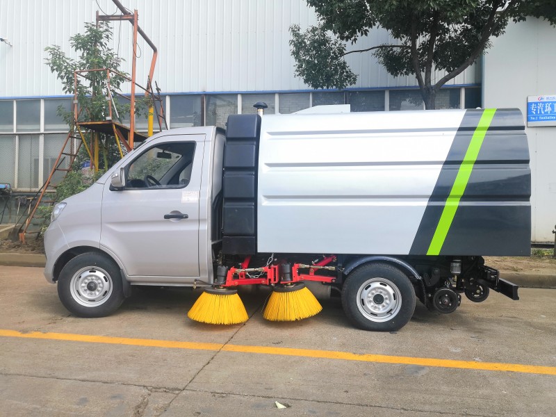 長安3方掃路車 汽油掃路車廠家 藍(lán)牌掃路車價格報價
