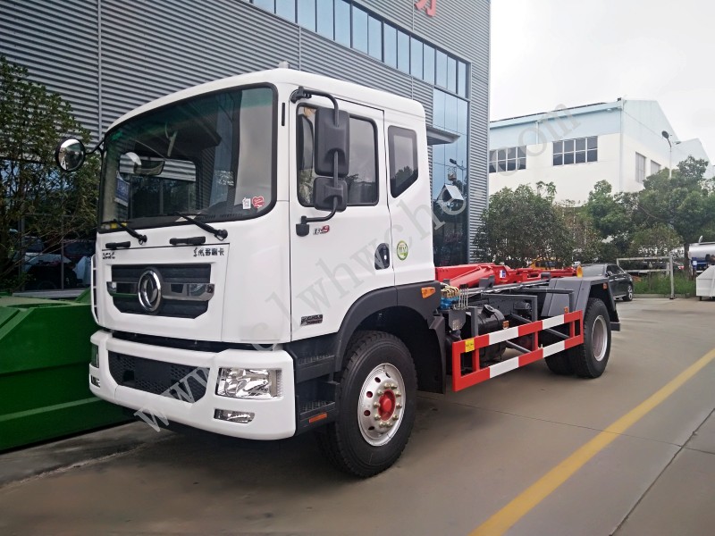 東風(fēng)D9勾臂垃圾車(chē)價(jià)格 12-15噸勾臂垃圾車(chē)報(bào)價(jià) 國(guó)六勾臂垃圾車(chē)廠(chǎng)家