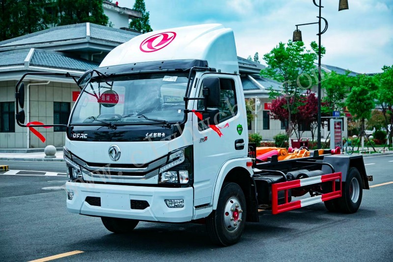 6方勾臂垃圾車(chē)價(jià)格 東風(fēng)大多利卡勾臂垃圾車(chē)報(bào)價(jià) 國(guó)六勾臂垃圾車(chē)廠(chǎng)家