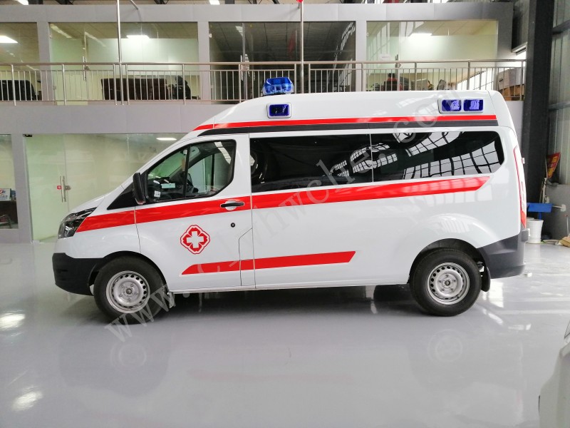 福特全順362轉(zhuǎn)運(yùn)型救護(hù)車柴油版