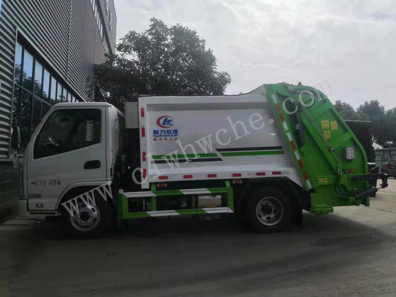 凱馬4方壓縮式垃圾車