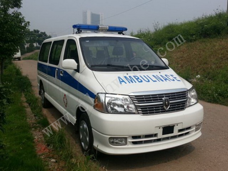 金杯閣瑞斯轉(zhuǎn)運型救護(hù)車