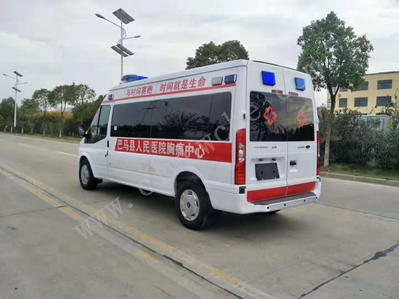 福特V348長(zhǎng)軸中頂監(jiān)護(hù)型救護(hù)車(chē)（客運(yùn)版）