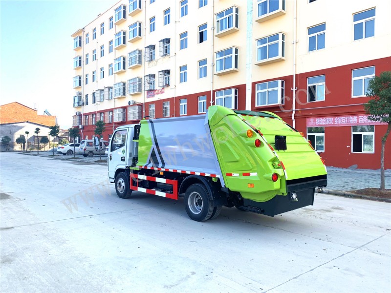 東風(fēng)6方壓縮式垃圾車廠家 6方壓縮式垃圾車價格 多利卡壓縮垃圾車報價 