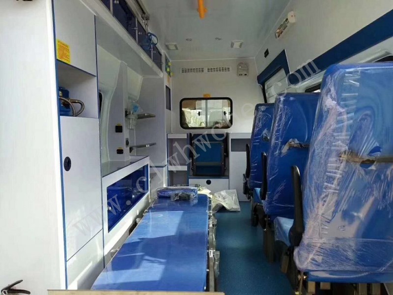 福特348長軸福星頂監護型救護車