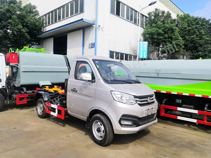 東風(fēng)小康3方勾臂垃圾車(chē) 最便宜的國(guó)六3方勾臂垃圾車(chē)