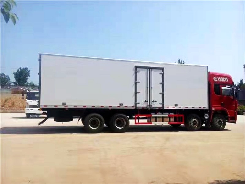 陜汽前四后八9.5米冷藏車（容積60方）  2-9.6米冷藏車價(jià)格廠家報(bào)價(jià)大全