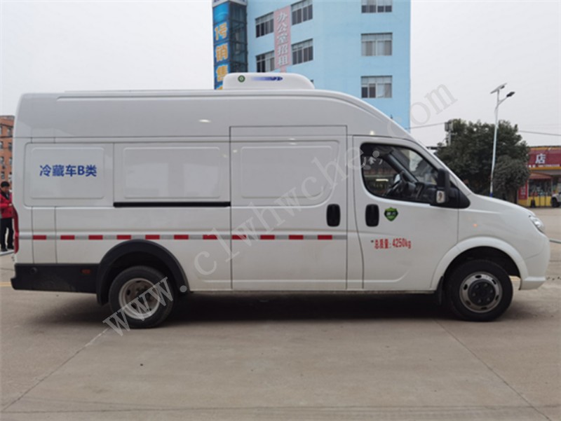 東風御風疫苗冷藏車（容積8.4立方）