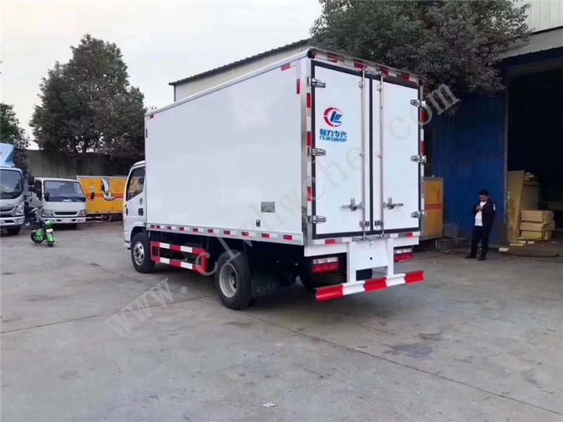 ?東風多利卡4.1米冷藏車 小型冷藏車價格報價